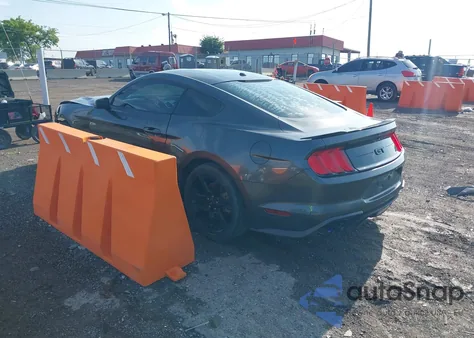 2019 Ford Mustang Gt Premium z USA, uszkodzony, nr VIN 1FA6P8CF3K5204114